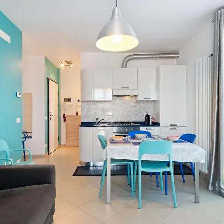 Pleasant In Diano Castello With Terrace Apartamento Diano Marina